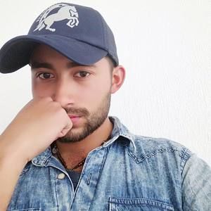 Meet your Posher, Leo